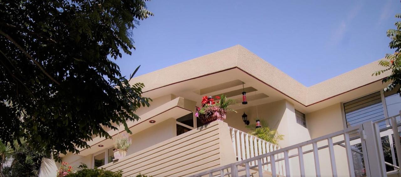Dickinson Guest House, Guadalajara Expo Luaran gambar
